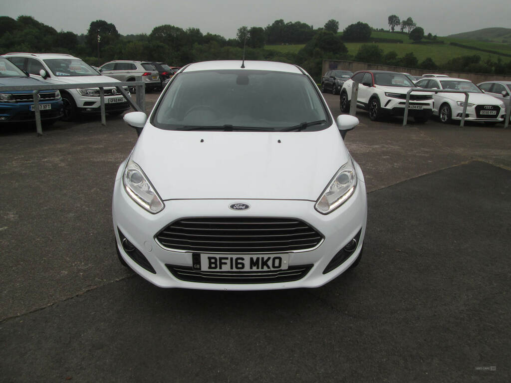 Ford Fiesta 1.5 Tdci Titanium BF16MKO White #3
