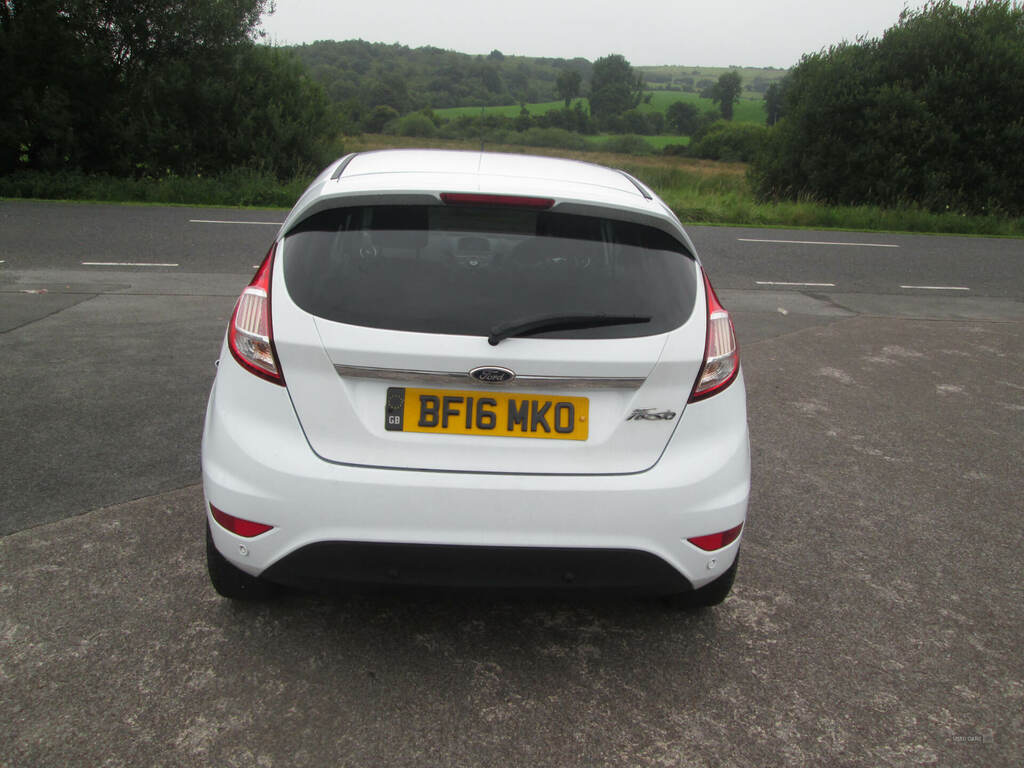 Ford Fiesta 1.5 Tdci Titanium BF16MKO White #6