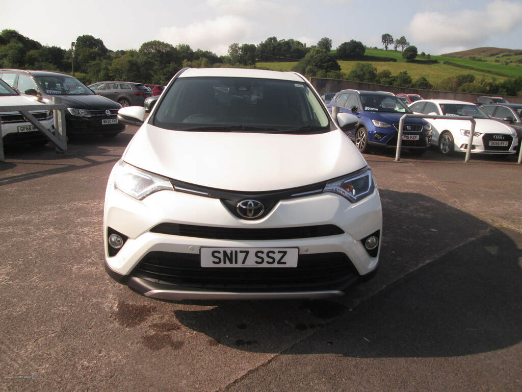 Toyota Rav 4 2.0 D-4d Business Edition Tss 2Wd SN17SSZ White #3
