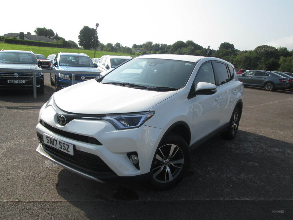 Toyota Rav 4 2.0 D-4d Business Edition Tss 2Wd SN17SSZ White #2