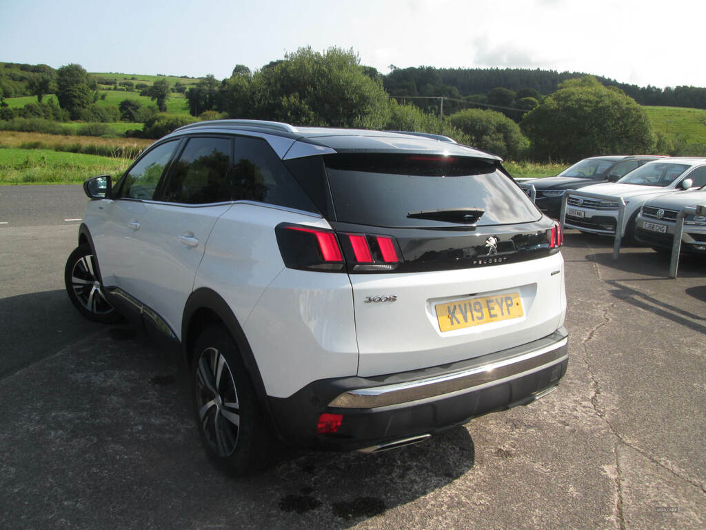 Peugeot 3008 1.5 Bluehdi Gt Line KV19EYP White #4