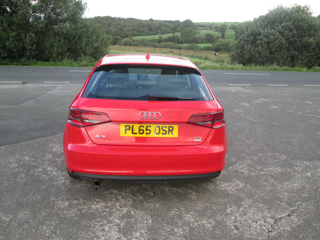 Audi A3 1.6 Tdi Ultra 110 Se Technik PL65OSR Red #6