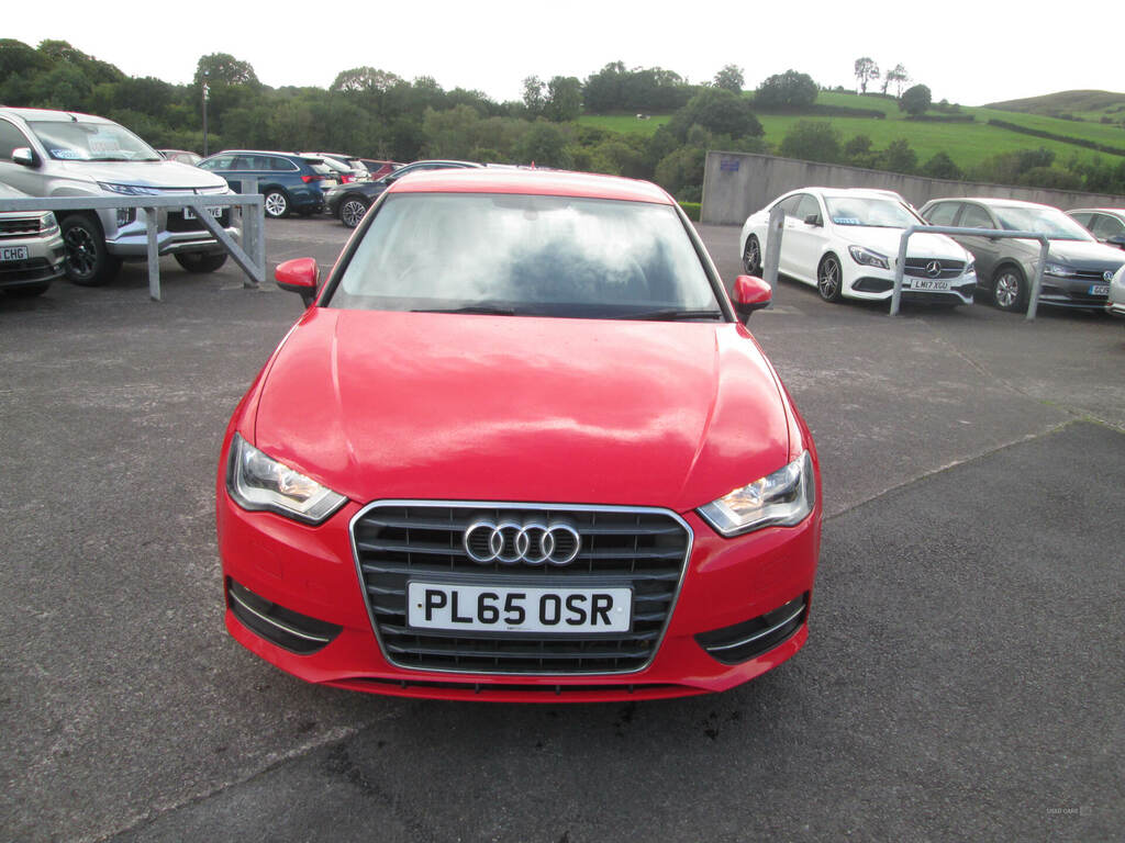 Audi A3 1.6 Tdi Ultra 110 Se Technik PL65OSR Red #3