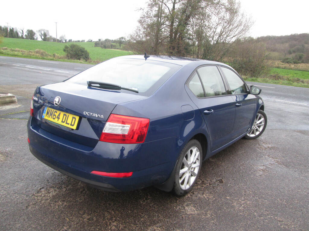 Skoda Octavia 1.6 Tdi Cr Elegance Blue #4