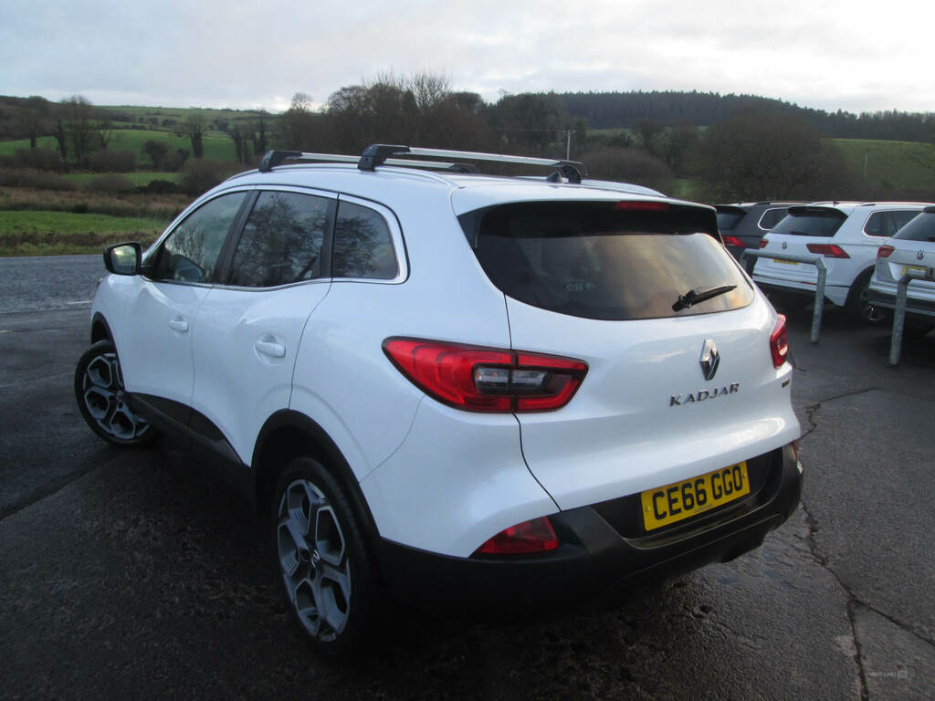 Renault Kadjar 1.5 Dci Dynamique S Nav CE66GGO White #3