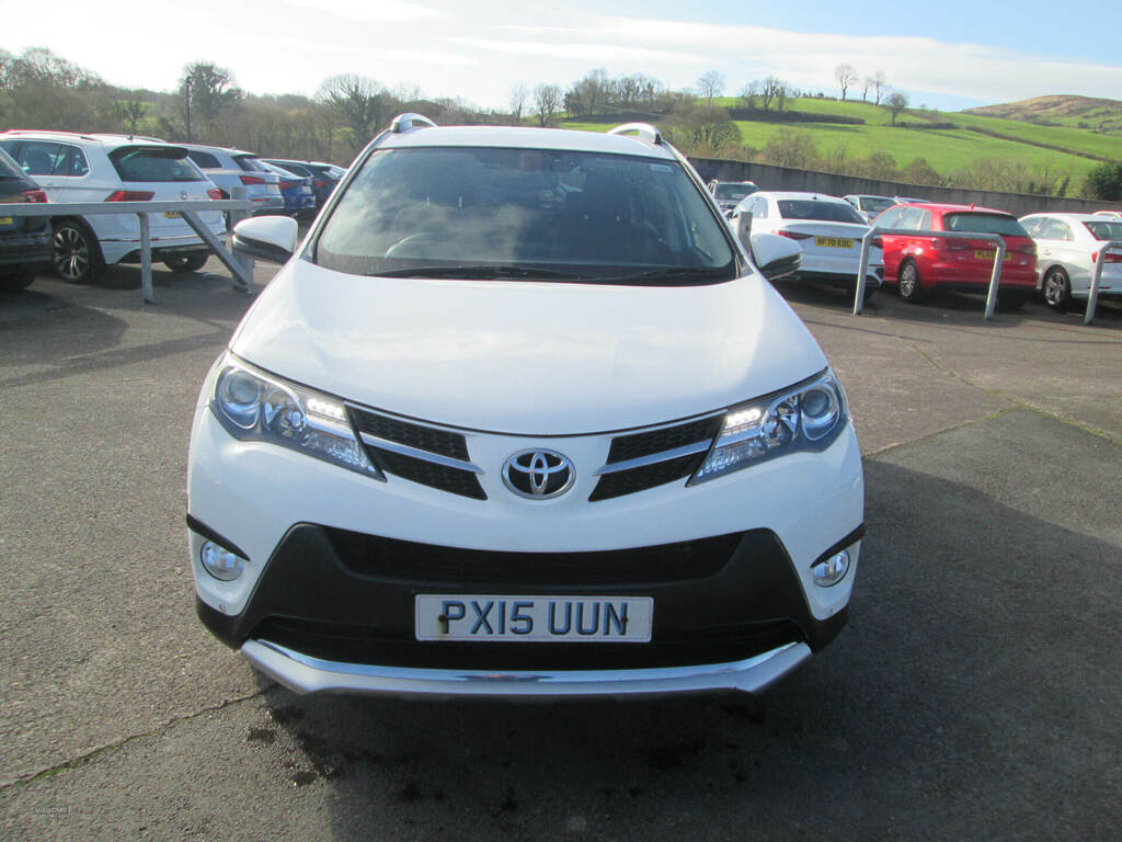 Toyota Rav 4 2.0 D-4d Invincible PX15UUN White #3