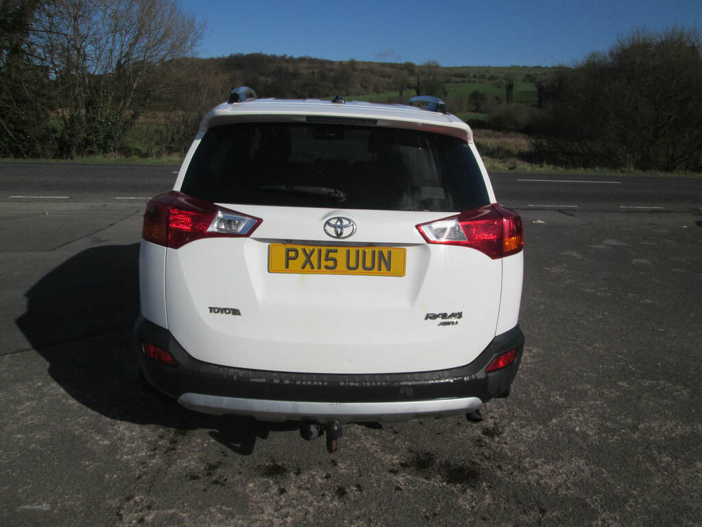 Toyota Rav 4 2.0 D-4d Invincible PX15UUN White #6