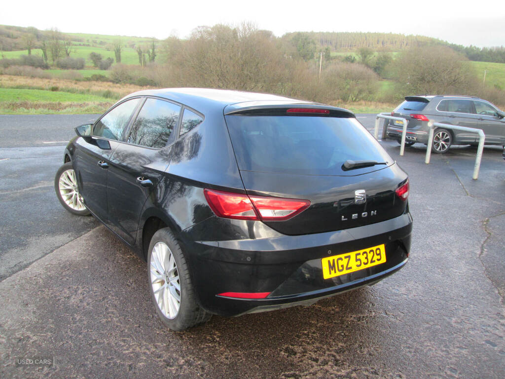 Seat Leon 1.6 Tdi Se Dynamic Ez MGZ5329 Black #5