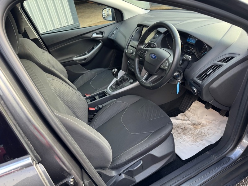 Ford Focus 1.6Tdci 16V 115Bhp Zetec NX15UEK Grey #4