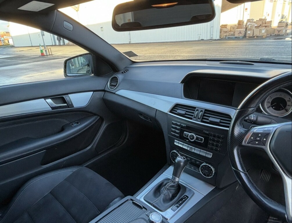 Mercedes-Benz C Class 1.6 C180 Amg Sport Edition SN64WFE Black #2