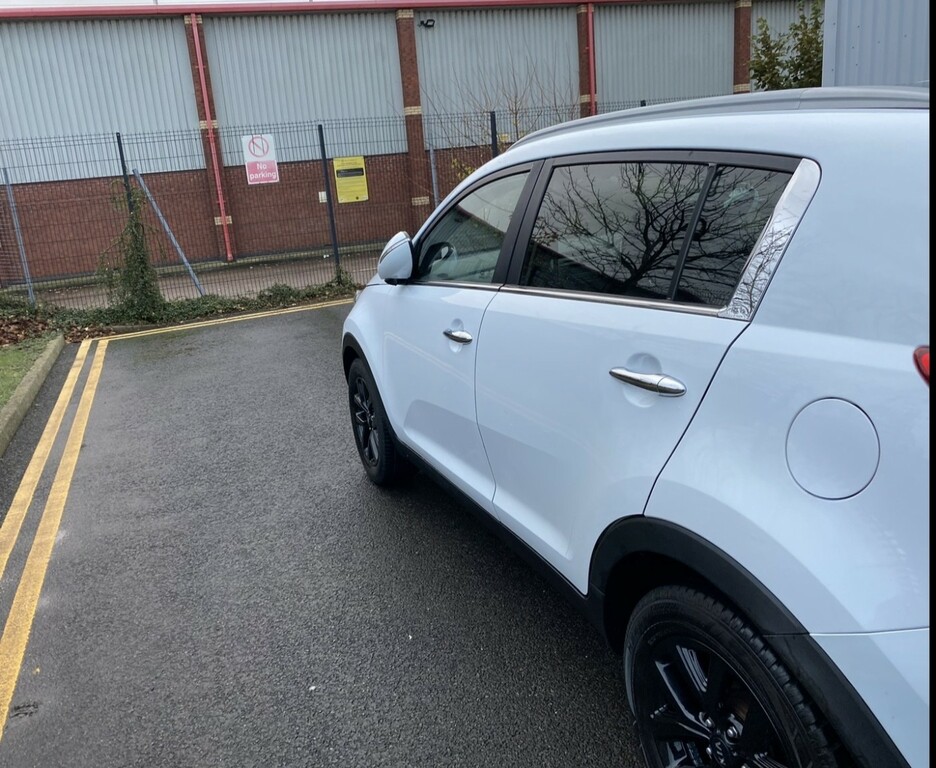 Kia Sportage 1.7 Crdi Ecodynamics 2 GY64UCF White #5