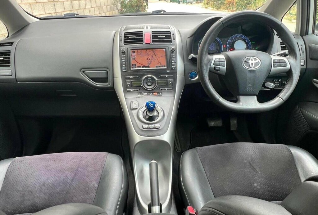 Toyota Auris Hatchback 1.8 Vvt-h T Spirit Cvt Euro 5 Ss Blue #3
