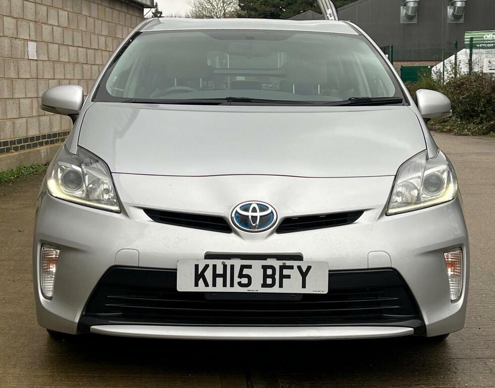 Toyota Prius Hatchback 1.8 Vvti Excel Hatchback 201515 KH15BFY Silver #2