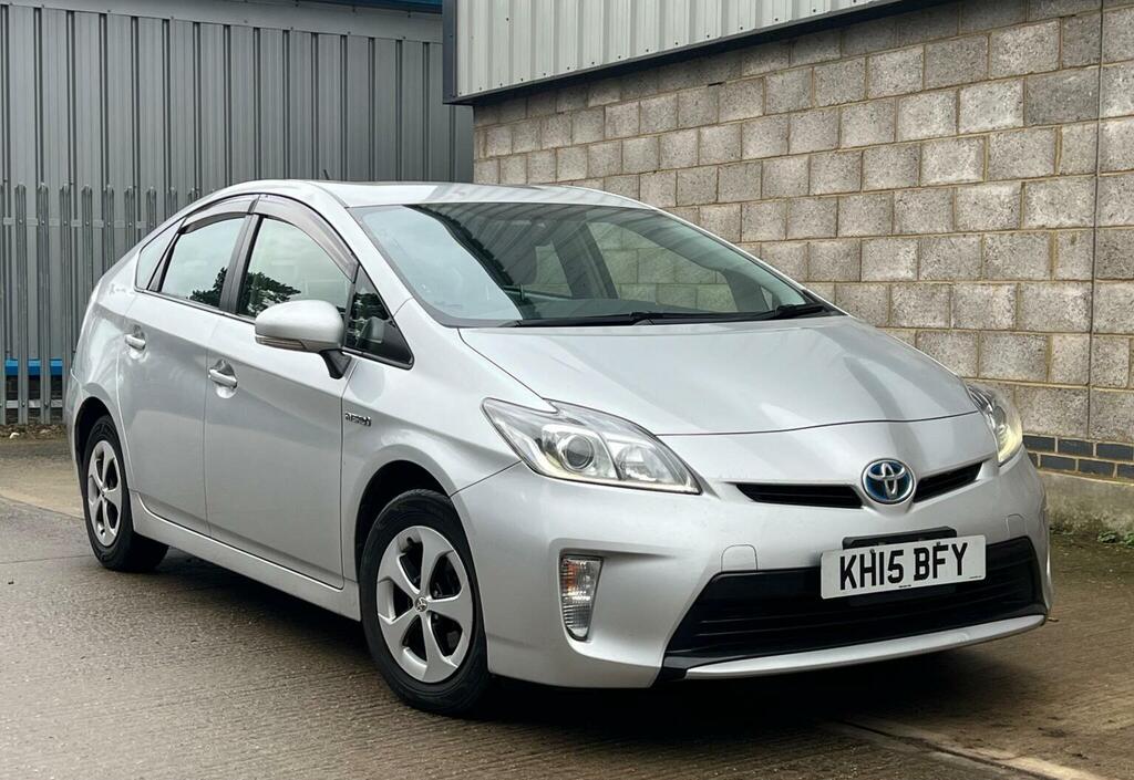 Toyota Prius Hatchback 1.8 Vvti Excel Hatchback 201515 KH15BFY Silver #5