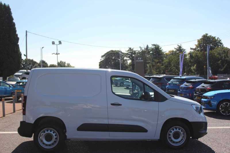Vauxhall Combo 2300 1.5 Turbo D 100Ps L1 Prime Van - 2023 Sxz 53 White #2