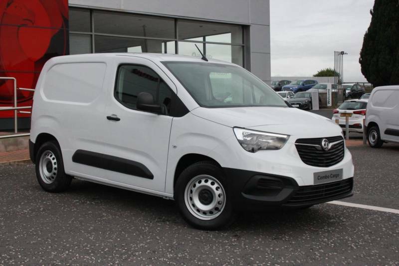 Vauxhall Combo-e Life 2300 100Kw Dynamic 50Kwh H1 Van 42021 - 202 White #2