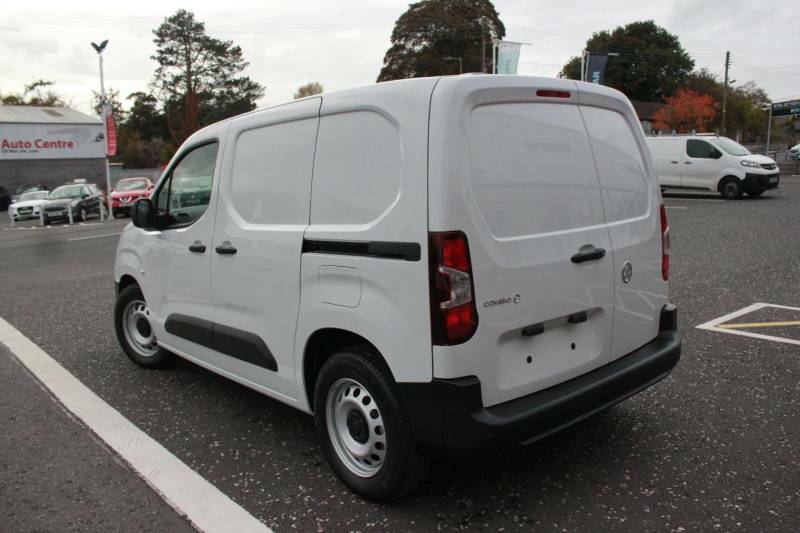 Vauxhall Combo-e Life 2300 100Kw Dynamic 50Kwh H1 Van 42021 - 202 White #6
