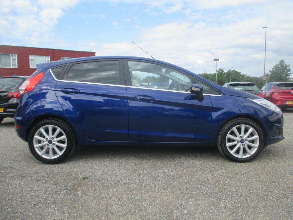 Ford Fiesta Hatchback 1.0T Ecoboost Titanium Powershift Euro 6 Blue #4