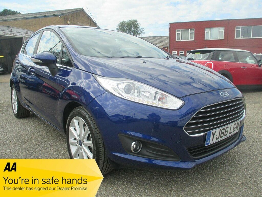 Ford Fiesta Hatchback 1.0T Ecoboost Titanium Powershift Euro 6 Blue