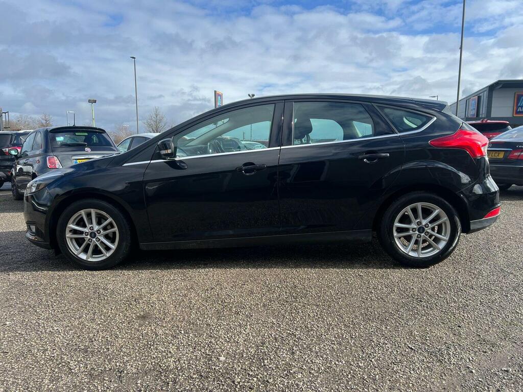 Ford Focus Hatchback 1.5 Tdci Zetec Euro 6 Ss 201515 YA15VEF Black #6