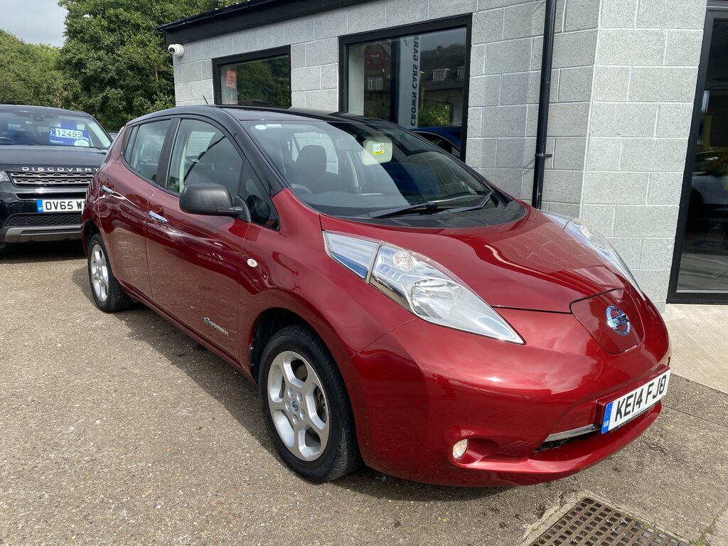 Nissan Leaf Nissan Leaf Visia. 80Kw 24Kwh. Red #2