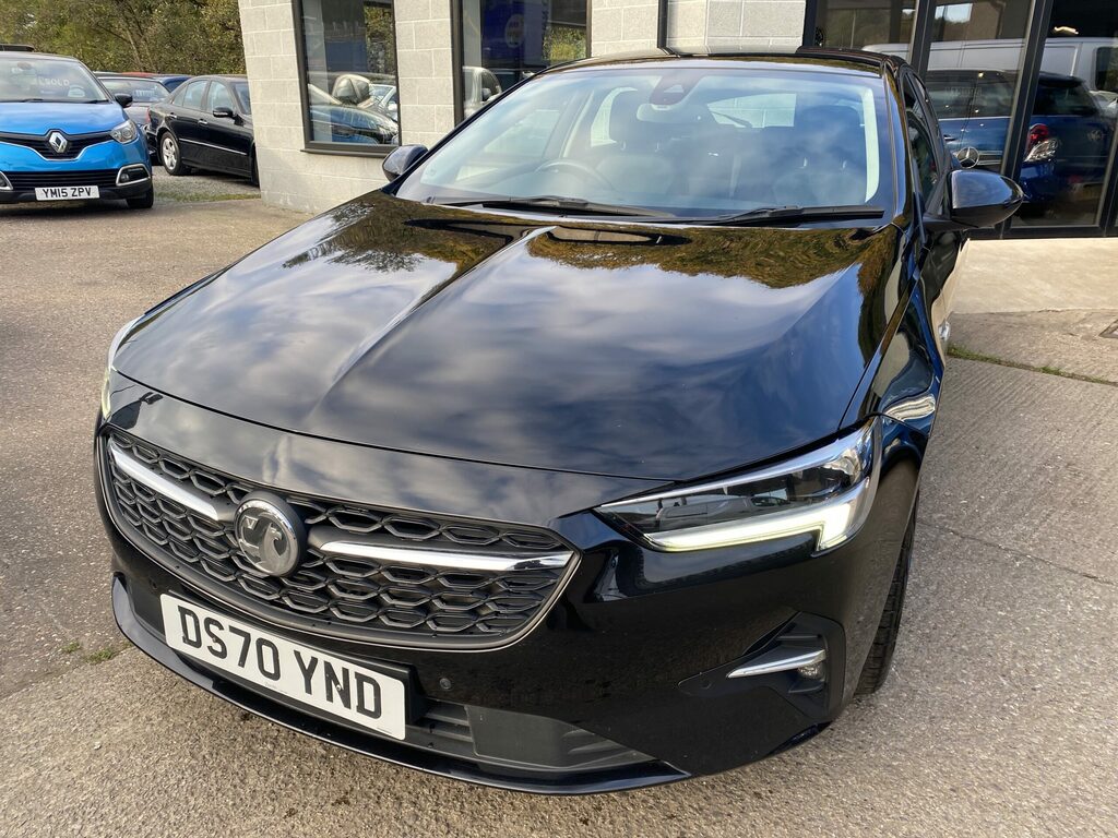 Vauxhall Insignia Vauxhall Insignia 1.5 Turbo D Se Nav Hatch DS70YND Black #5