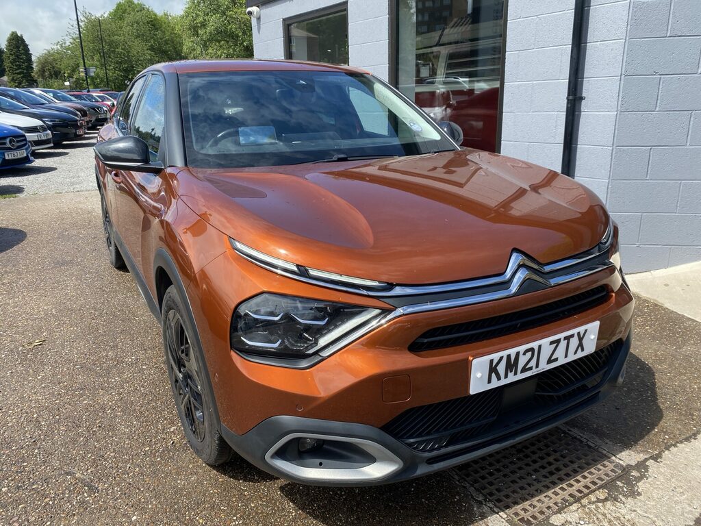 Citroen C4 Citroen C4 Shine Puretech Hatch. Metallic B Brown