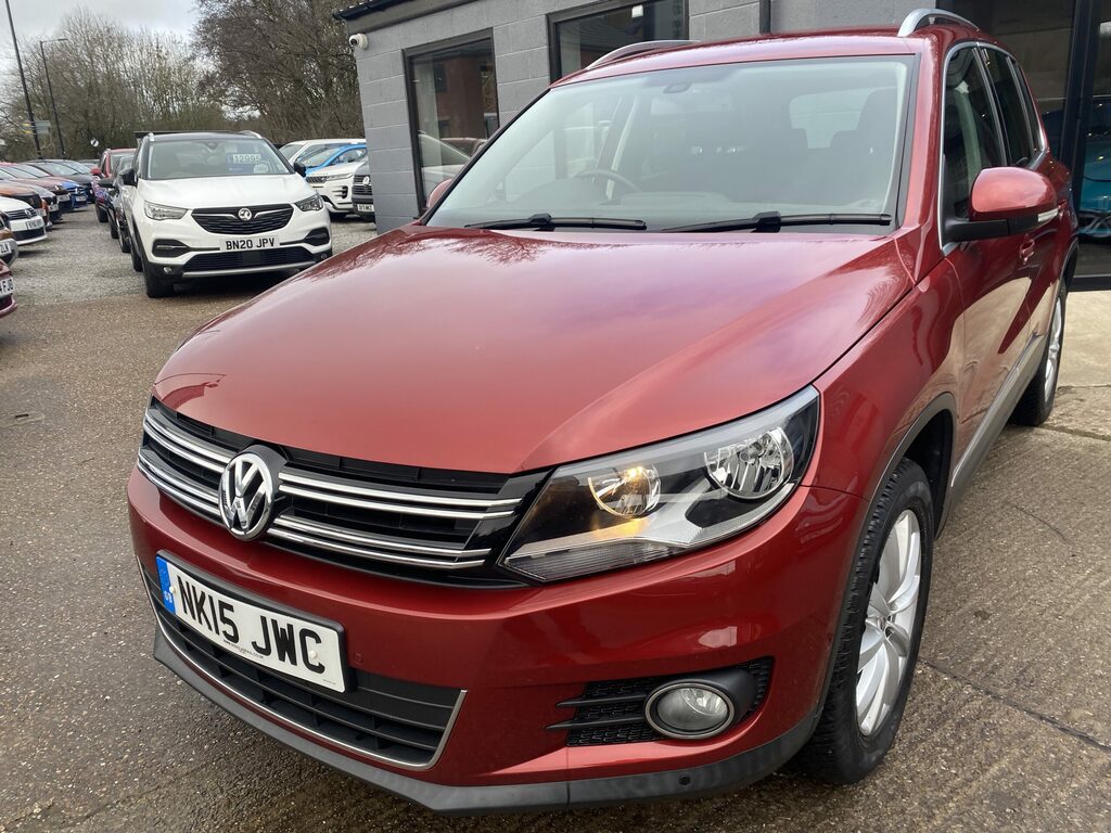 Volkswagen Tiguan Volkswagen Tiguan 2.0 Tdi Bluemotion Tech Match. D NK15JWC Red #5