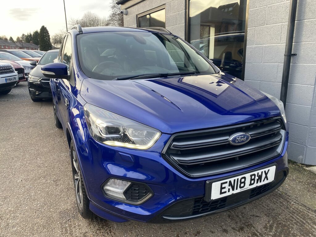 Ford Kuga Ford Kuga 1.5 Tdci St-line 2Wd 5Dr. Blue 2 EN18BWX Blue