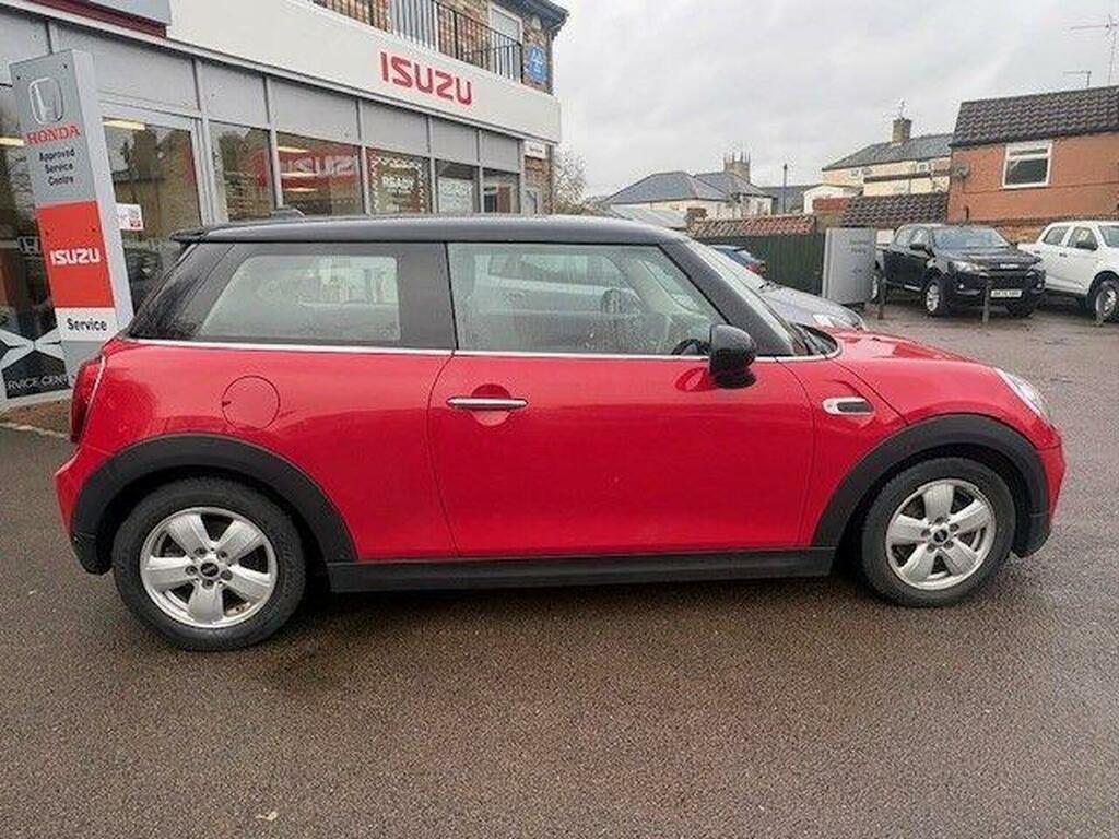 Mini Hatch 1.5 Cooper Classic Euro 6 S S SB19TXV Red #3