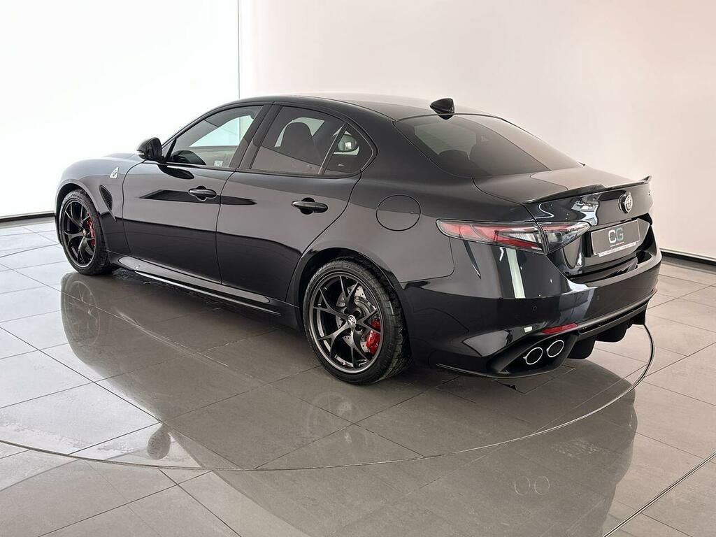 Alfa Romeo Giulia 2.9 V6 Bi-turbo Quadrifoglio Euro 6 Ss  Black #4