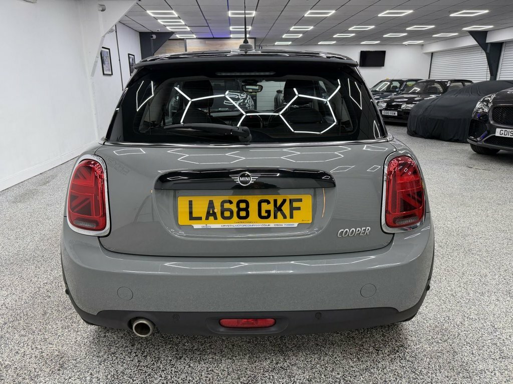 Mini Hatch 1.5L Cooper Classic LA68GKF Grey #4