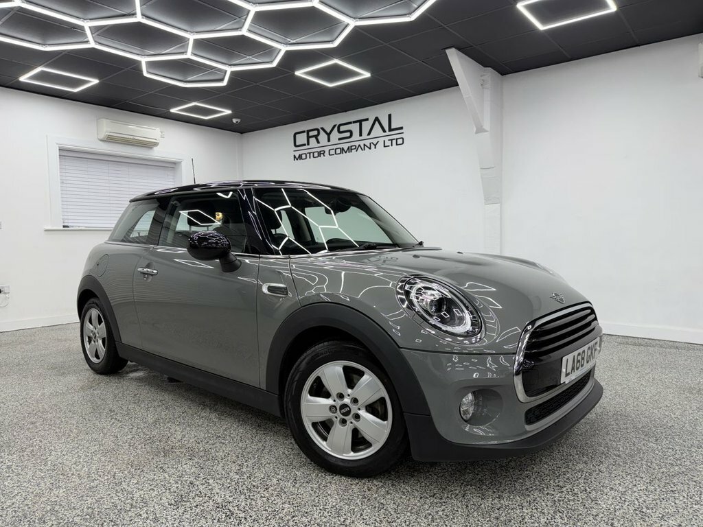Mini Hatch 1.5L Cooper Classic Grey