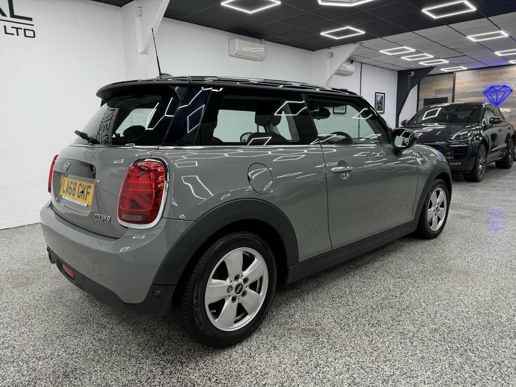 Mini Hatch 1.5L Cooper Classic LA68GKF Grey #3