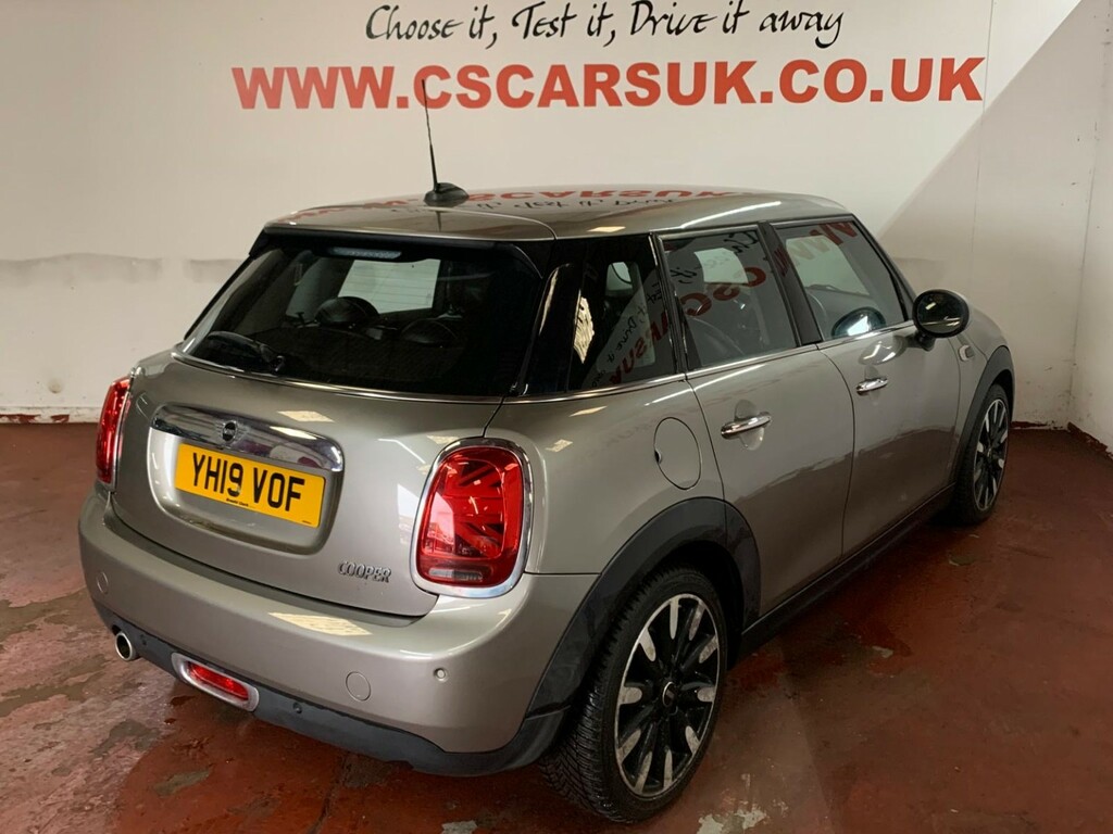Mini Hatch 1.5 5-Door Hatch Cooper Exclusive YH19VOF Silver #2