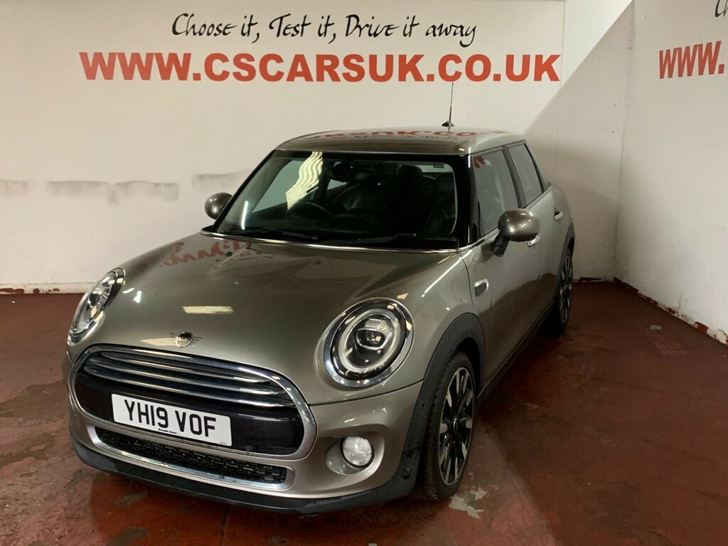 Mini Hatch 1.5 5-Door Hatch Cooper Exclusive YH19VOF Silver #4