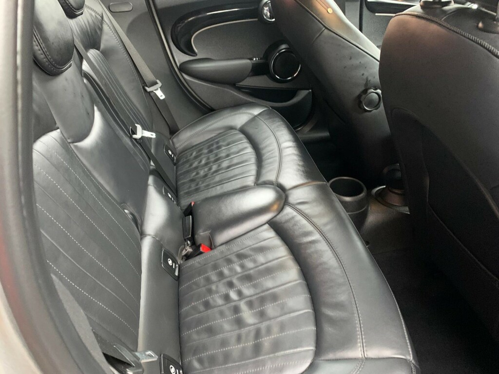 Mini Hatch 1.5 5-Door Hatch Cooper Exclusive YH19VOF Silver #6