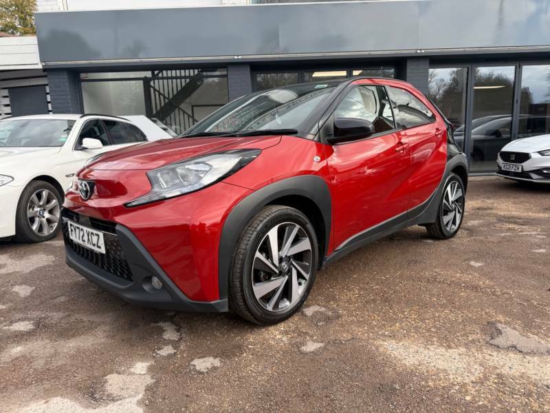 Toyota Aygo X 1.0 Vvt-i Edge - Rear Camera - Apple Car Play Red