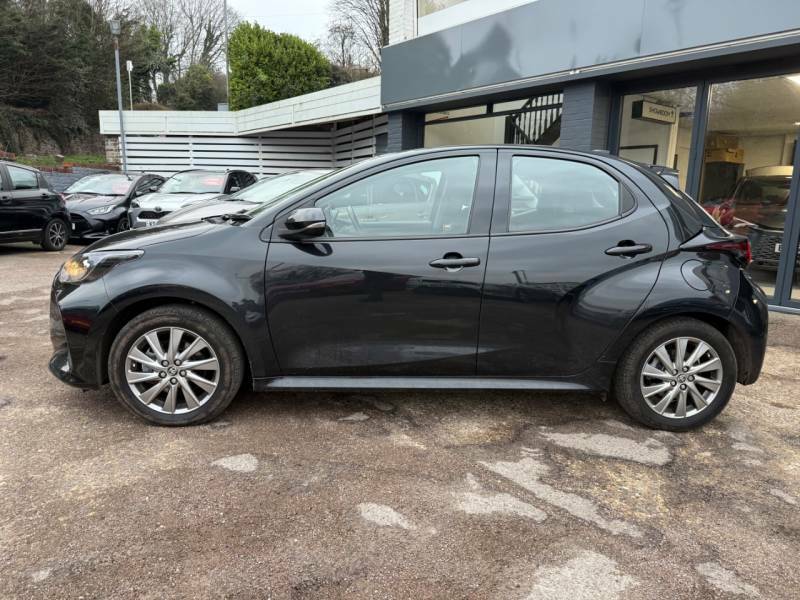 Toyota Yaris 1.5 Hybrid Icon Cvt - Android Car Play - AJ72EJF Black #2