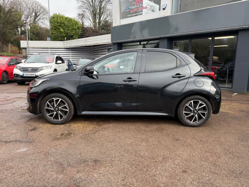 Toyota Yaris 1.5 Hybrid Design Cvt - One Owner - Ftsh - App DV72ONH Black #4
