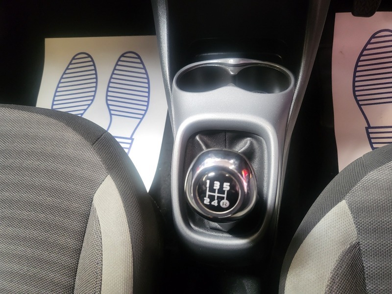Toyota Aygo Vvt-i X-play YB68HTC Red #4