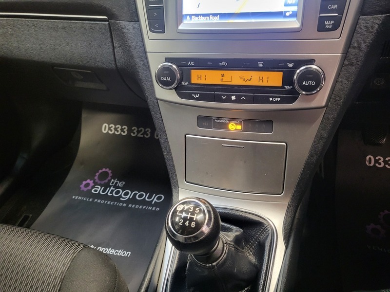 Toyota Avensis D-4d Icon Black #6