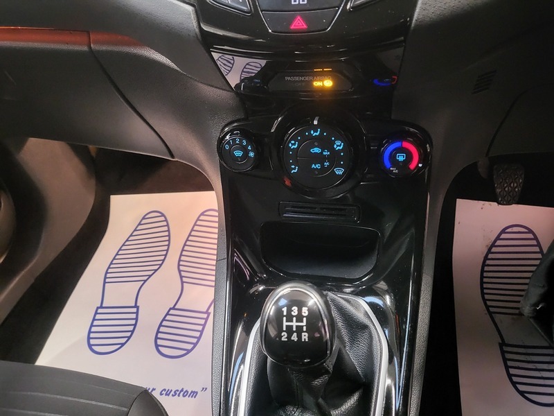 Ford Fiesta Zetec Red #6