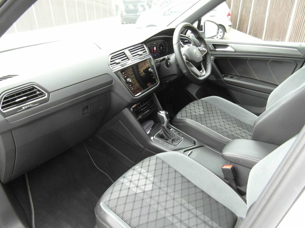 Volkswagen Tiguan 1.5 Tsi R-line Dsg Euro 6 Ss EF22WPL White #5