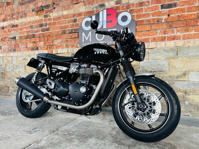 Triumph Roadster Roadsterretro 900, Lovely Condition With 8382 Mil Gold #1