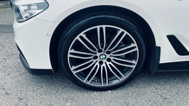BMW 5 Series 520D M Sport Saloon FV67AVN White #4