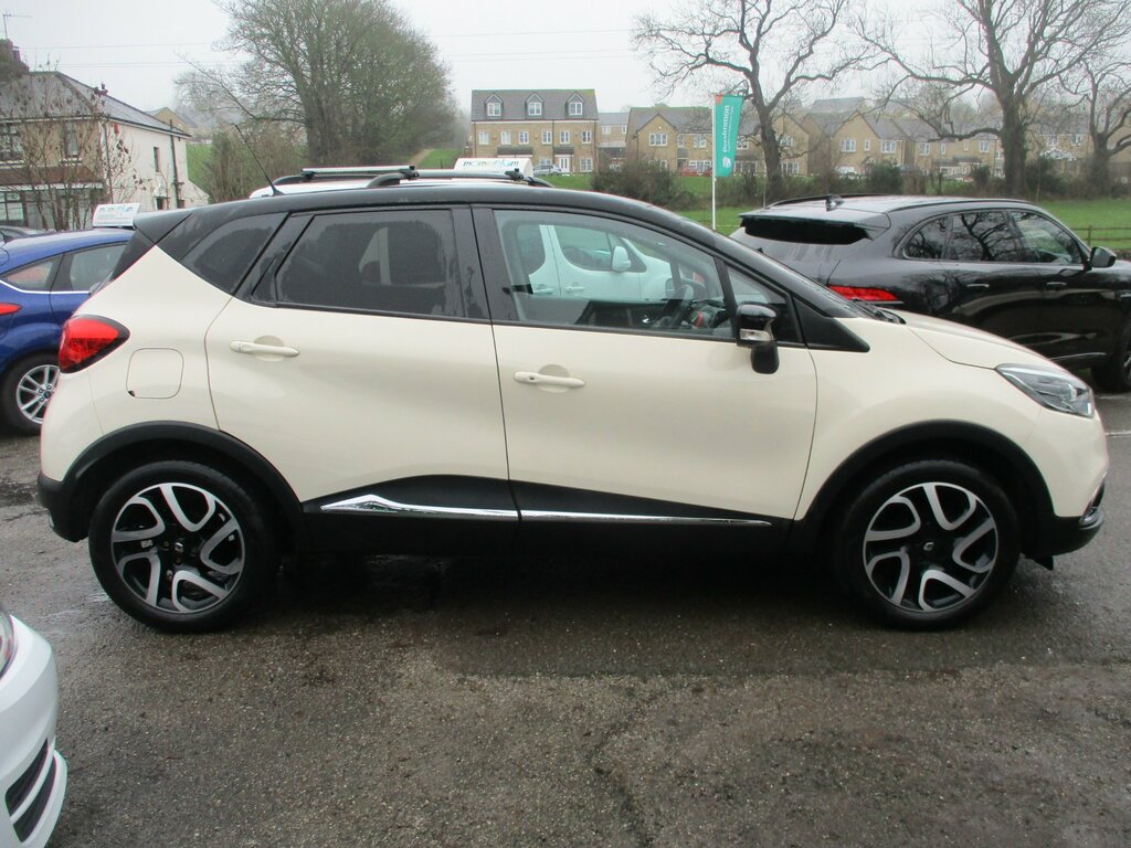Renault Captur 0.9 Tce Energy Signature Nav Suv PX66UAM White #5