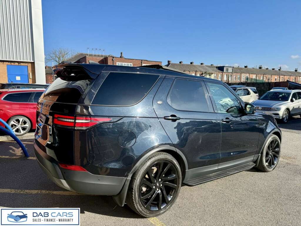 Land Rover Discovery 3.0 Td V6 First Edition 4Wd Euro 6 Ss AD17FAO Black #4