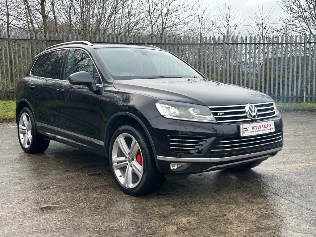 Volkswagen Touareg 3.0 V6 R-line Tdi Bluemotion Technology Black #3