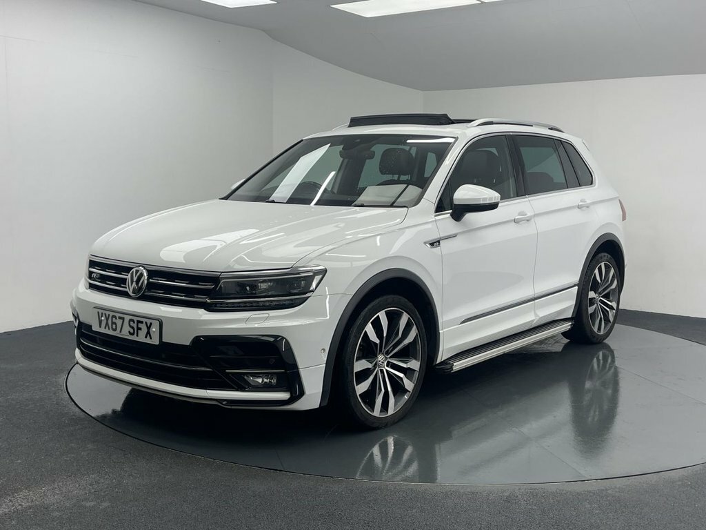 Volkswagen Tiguan 2L R-line VX67SFY White #5